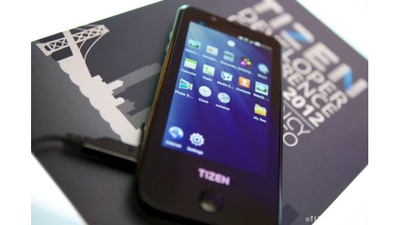 Eerste Tizen-telefoon gespot